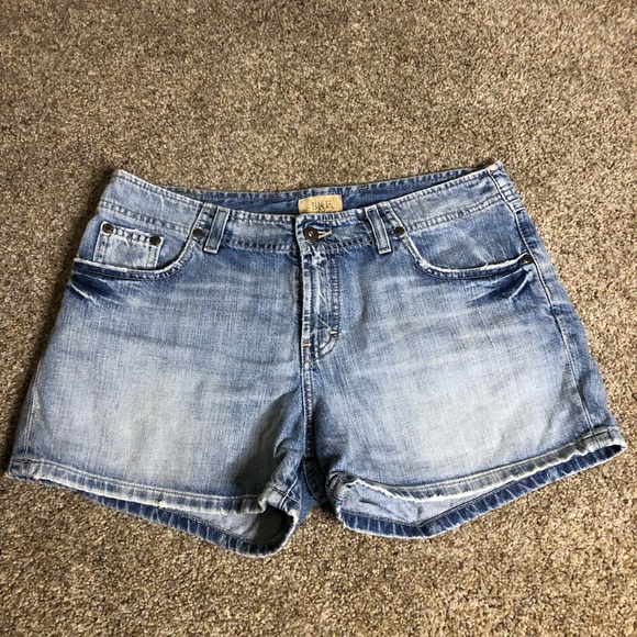 BKE Pants - Women’s BKE Denim Shorts Size 30